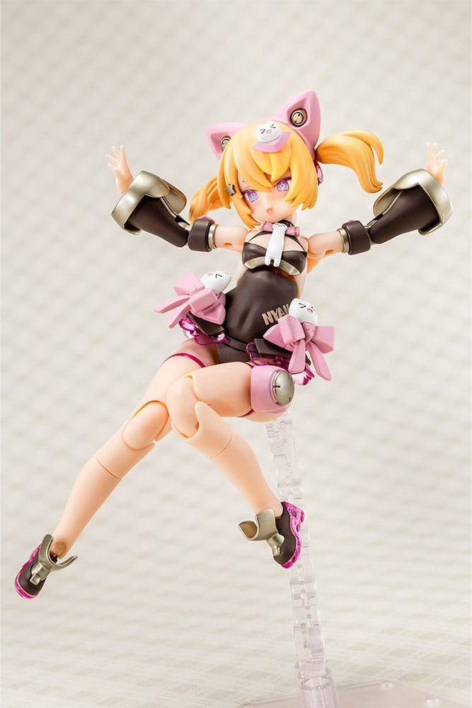 Megami Device Plastic Model Kit 1/1 Puni Mofu Kuro Mao 14 cm Figmas Yokina