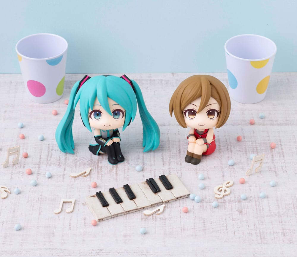 Character Vocal Series Look Up PVC Statue Hatsune Miku & Meiko Set (with gift) 11 cm Prizefiguren Yokina