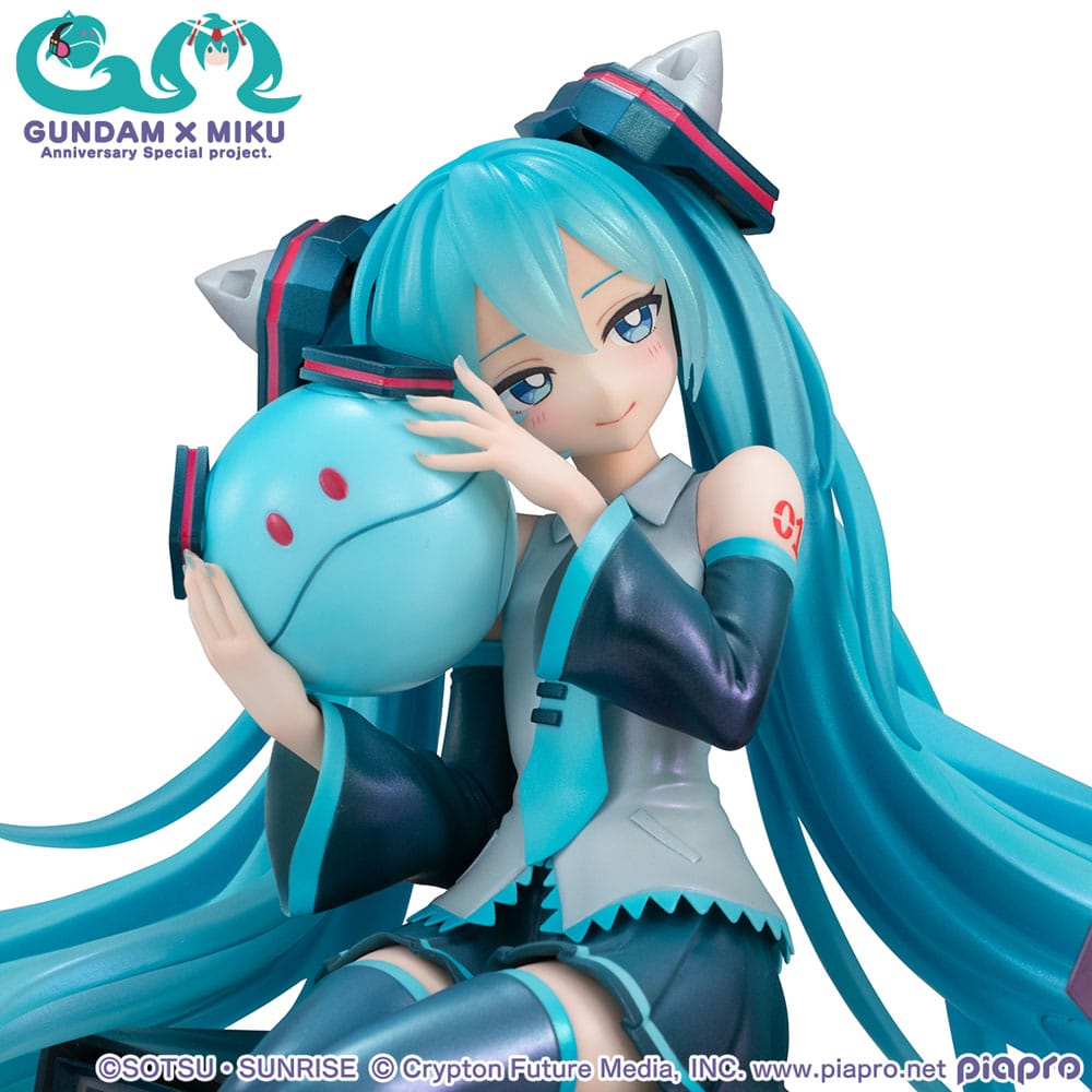 Mobile Suit Gundam x Hatsune Miku Lucrea PVC Statue Hatsune Miku x OO Gundam 45th Anniversary 17 cm Prizefiguren Yokina