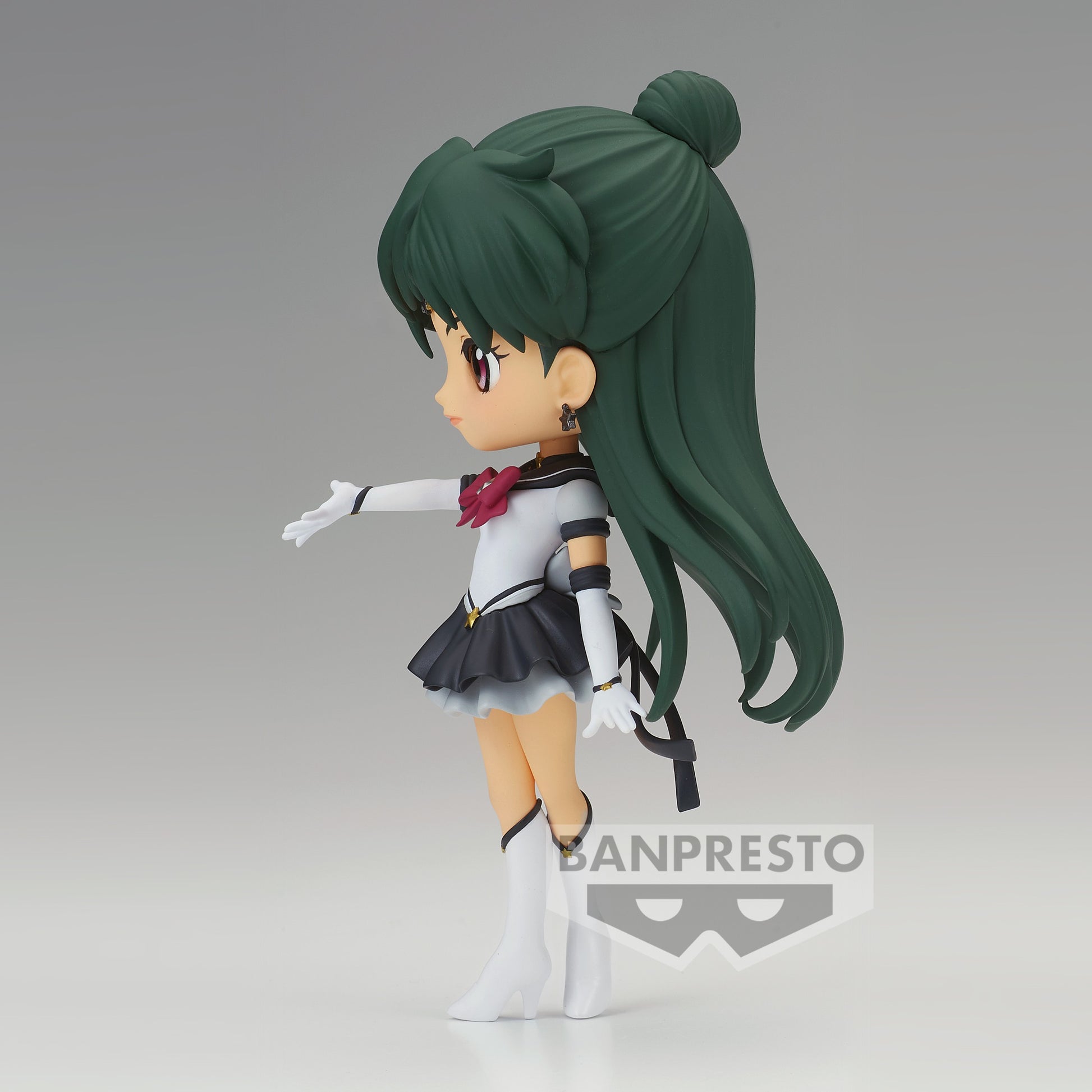 Sailor Moon Cosmos Movie Q Posket Petit PVC Statue Eternal Sailor Pluto Pretty Guardian 14 cm Prizefiguren Yokina