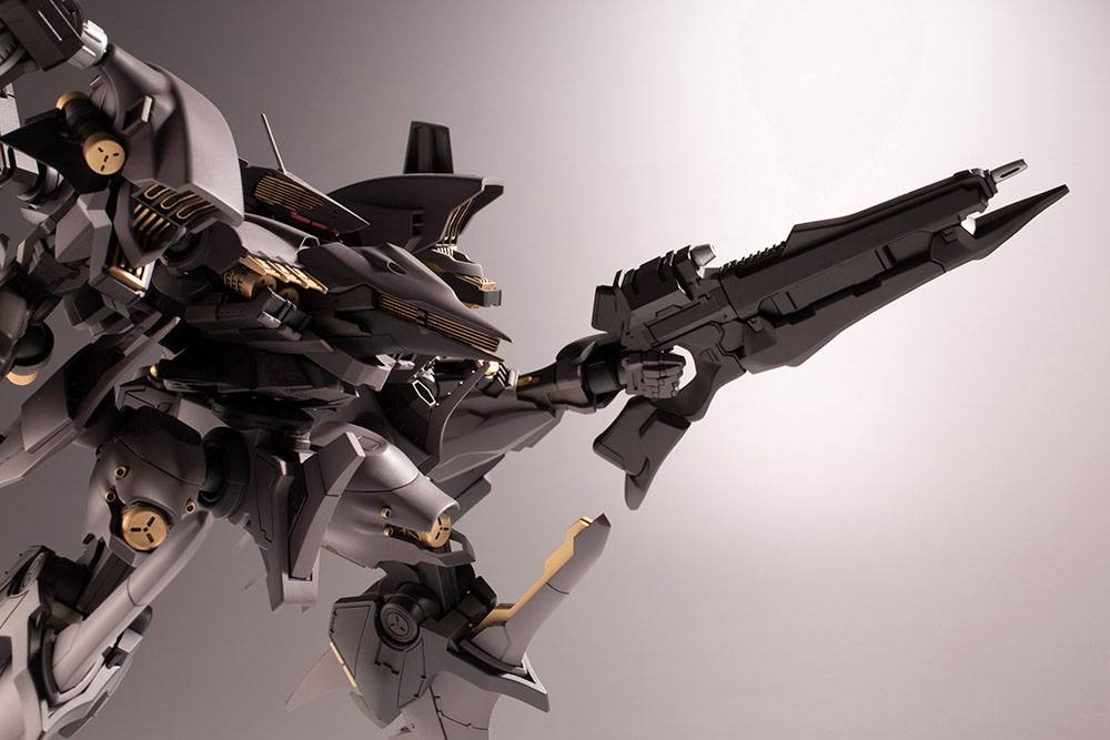 Armored Core 4 Plastic Model Kit 1/72 Rayleonard 03-Aaliyah Supplice Opening Ver. 18 cm Figmas Yokina