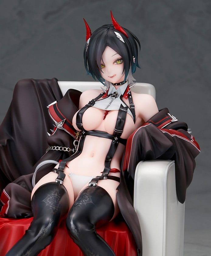 Azur Lane PVC Statue 1/7 Ulrich von Hutten AmiAmi Exclusive 20 cm Scalefiguren Yokina