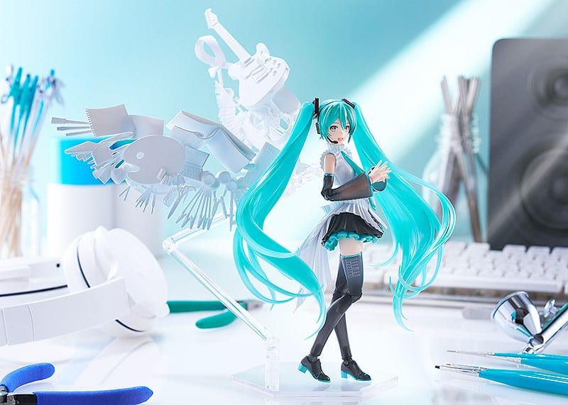 Character Vocal Series 01 Plamatea Plastic Model Kit Hatsune Miku 16 cm Figmas Yokina
