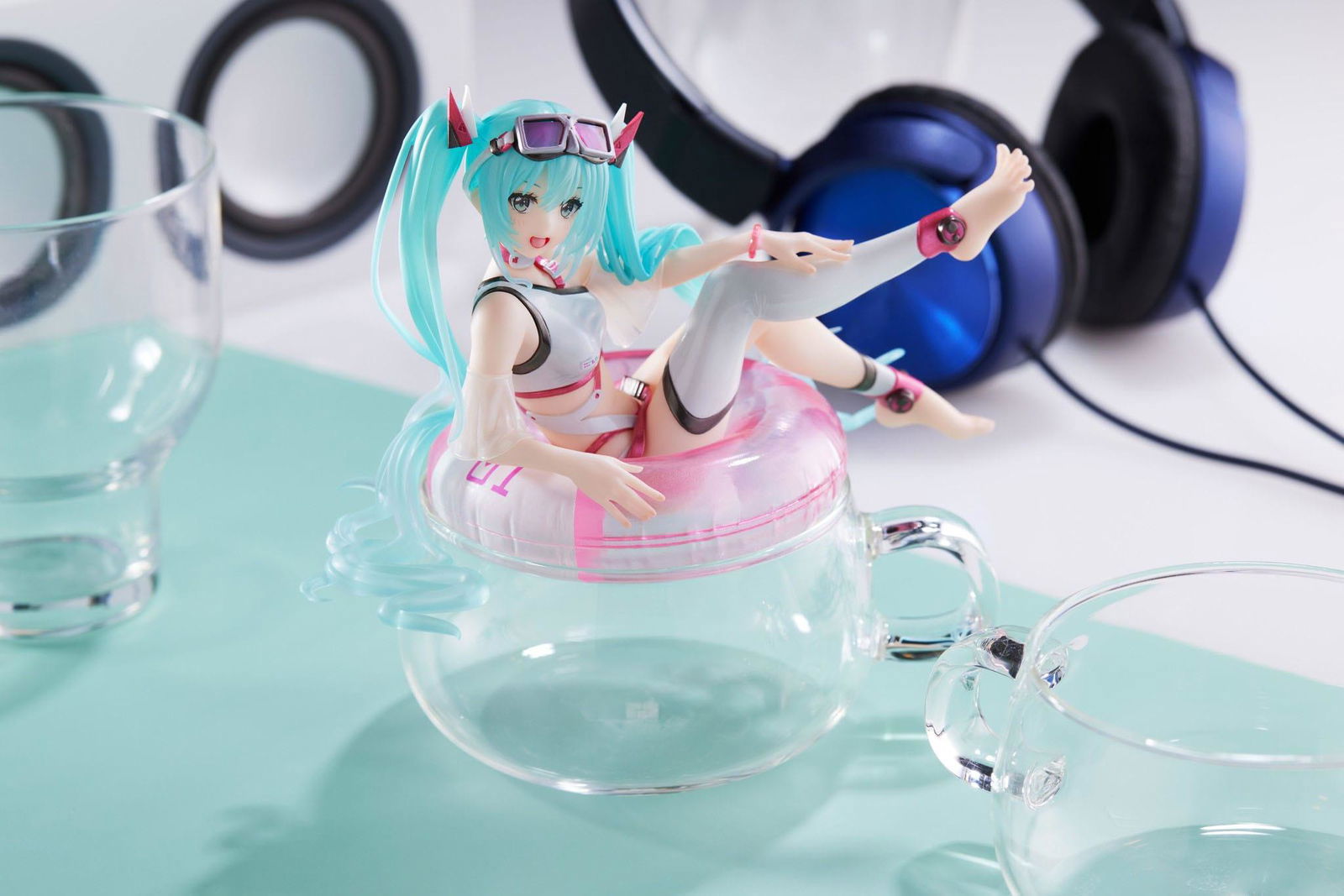 Hatsune Miku Wonderland PVC Statue Aqua Float Girls Hatsune Miku Reissue 18 cm Prizefiguren Yokina