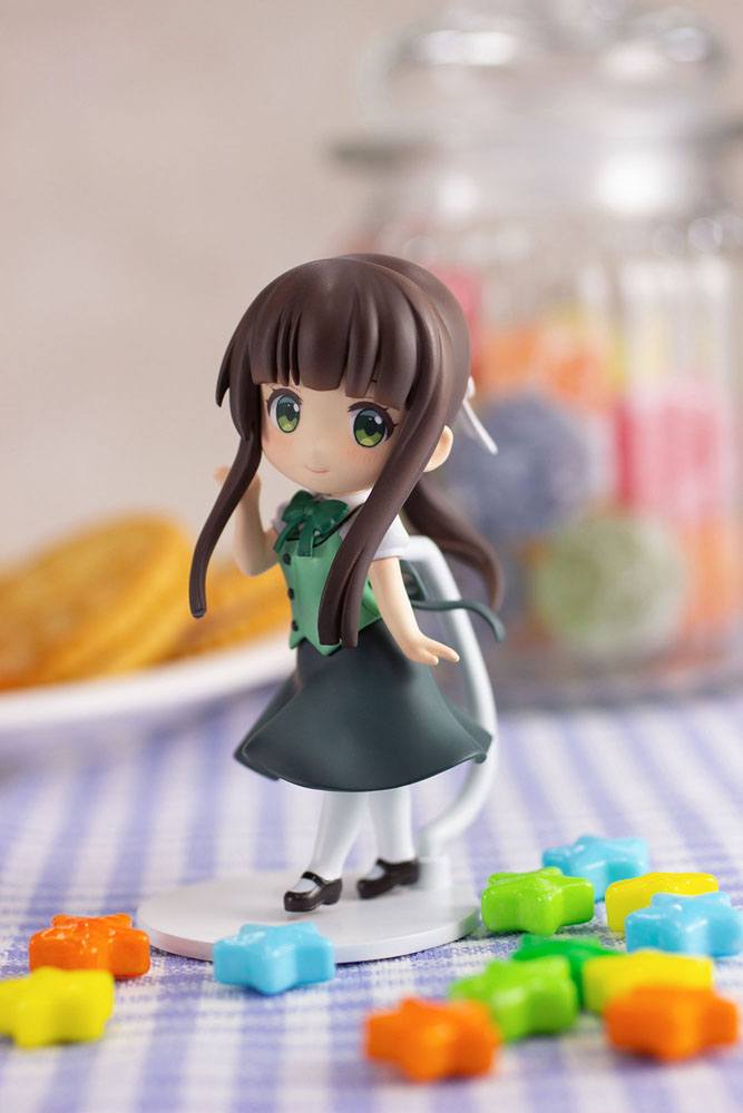 Is the Order a Rabbit Bloom PVC Statue Chiya 6 cm Minifiguren Yokina