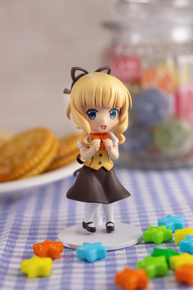 Is the Order a Rabbit Bloom PVC Statue Syaro 6 cm Minifiguren Yokina