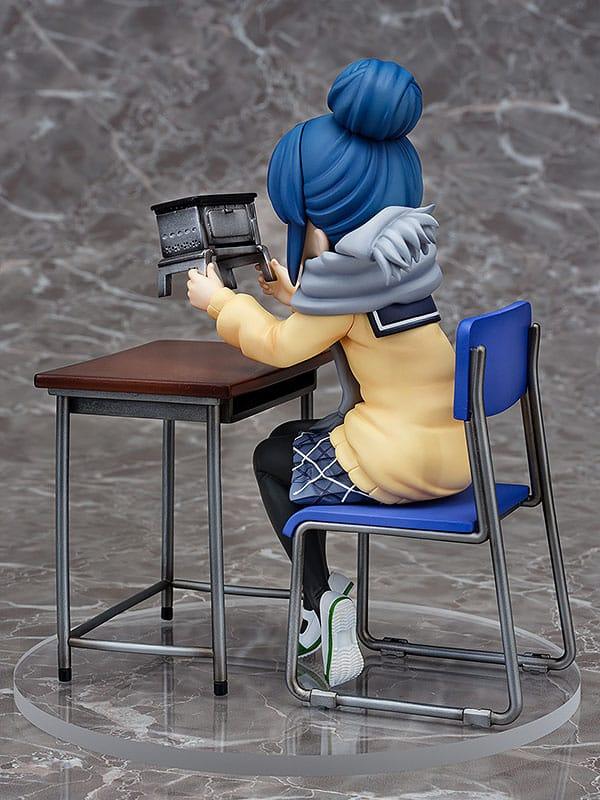 Laid-Back Camp PVC Statue 1/7 Rin Shima: Look What I Bought Ver. 14 cm Scalefiguren Yokina