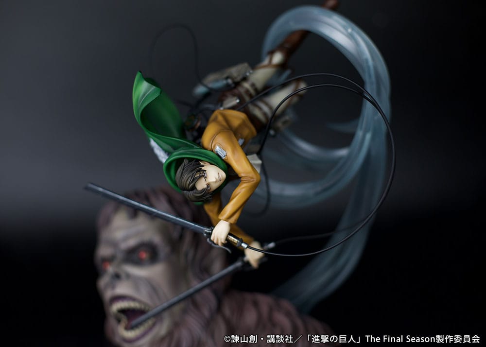 Levi vs Beast Titan Ver. PVC Statue 1/7 28 cm Attack on Titan Scalefiguren Yokina