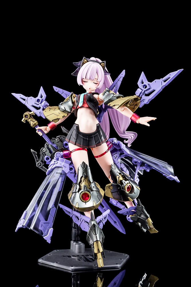 Megami Device Plastic Model Kit 1/1 Buster Doll Paladin Darkness Claw 17 cm Figmas Yokina