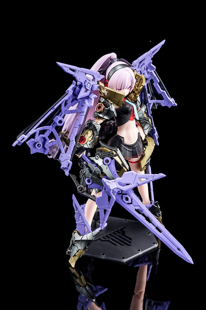 Megami Device Plastic Model Kit 1/1 Buster Doll Paladin Darkness Claw 17 cm Figmas Yokina