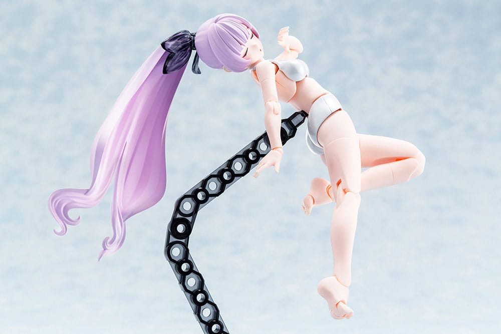 Megami Device Plastic Model Kit 1/1 Buster Doll Paladin Darkness Claw 17 cm Figmas Yokina