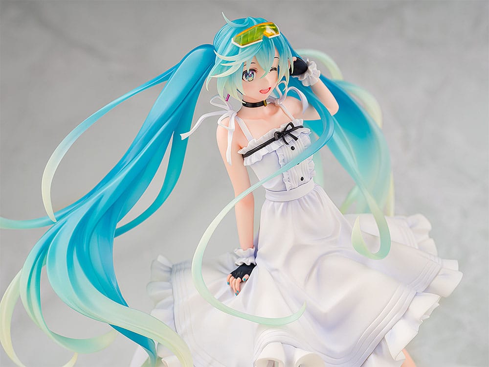 Miku Vacation Style Ver. PVC Statue 1/7 24 cm Hatsune Miku GT Project Original Scalefiguren Yokina