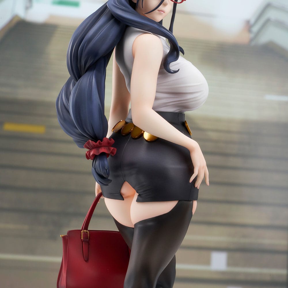 Original Character PVC Statue Yoshio Illustration "OL" 29 cm Scalefiguren Yokina
