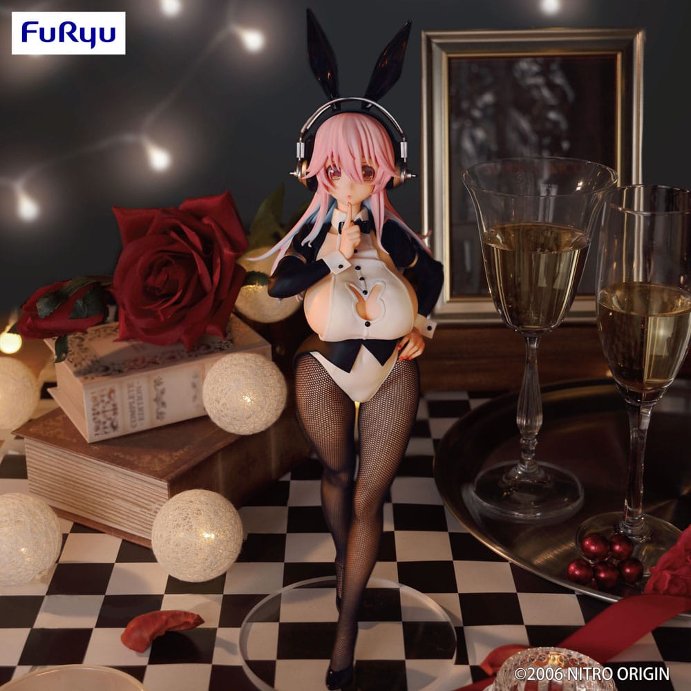 Super Sonico BiCute Bunnies PVC Statue Tailcoat Ver. 30 cm Prizefiguren Yokina