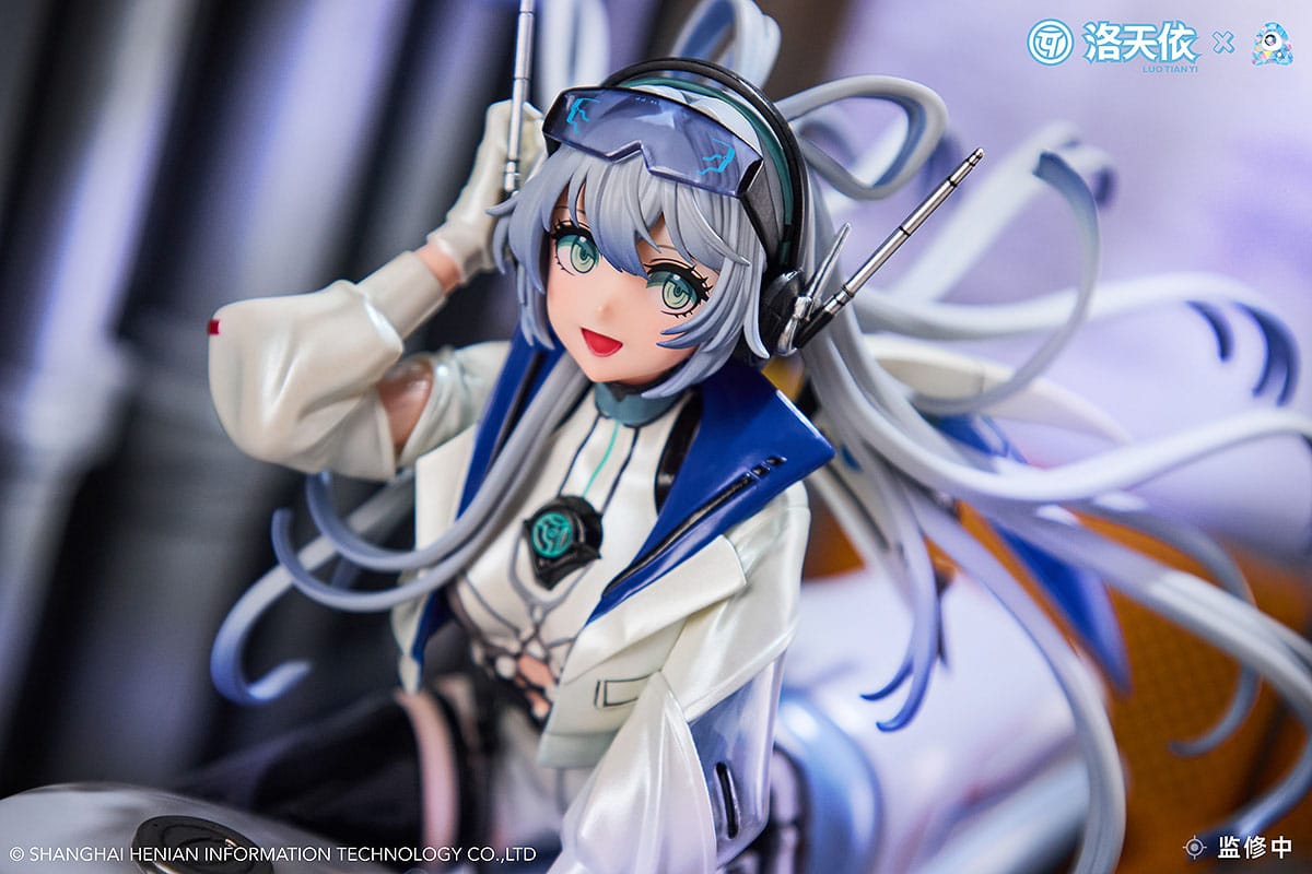 Vsinger PVC Statue 1/7 Vsinger Luo Tianyi Retro-Future Storm Driver Ver. 23 cm Scalefiguren Yokina