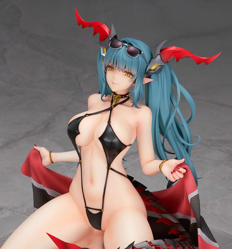 Azur Lane PVC Statue 1/7 Regensburg Dark Dragon and the Coast of Light Ver. 16 cm Scalefiguren Yokina