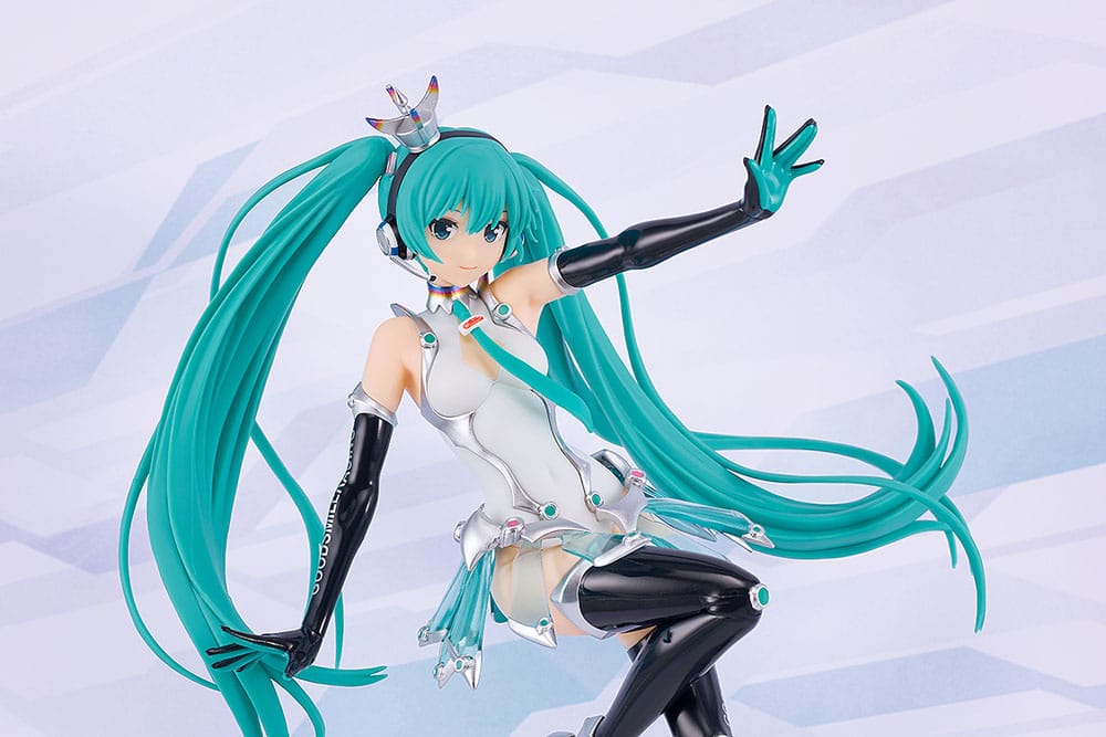 Hatsune Miku GT Project Plastic Model Kit Reincarnation Racing Miku: 2013 Ver. 19 cm Prizefiguren Yokina