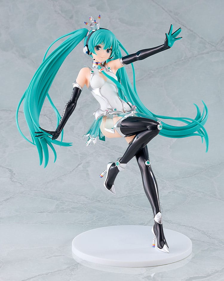 Hatsune Miku GT Project Plastic Model Kit Reincarnation Racing Miku: 2013 Ver. 19 cm Prizefiguren Yokina