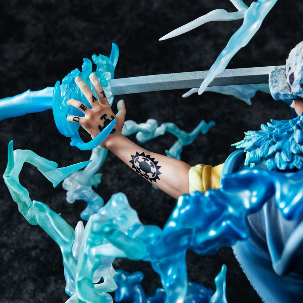 One Piece Portrait Of Pirates WA-MAXIMUM PVC Statue Trafalgar Law The Surgeon of Death Awaken Ver. 27 cm Prizefiguren Yokina