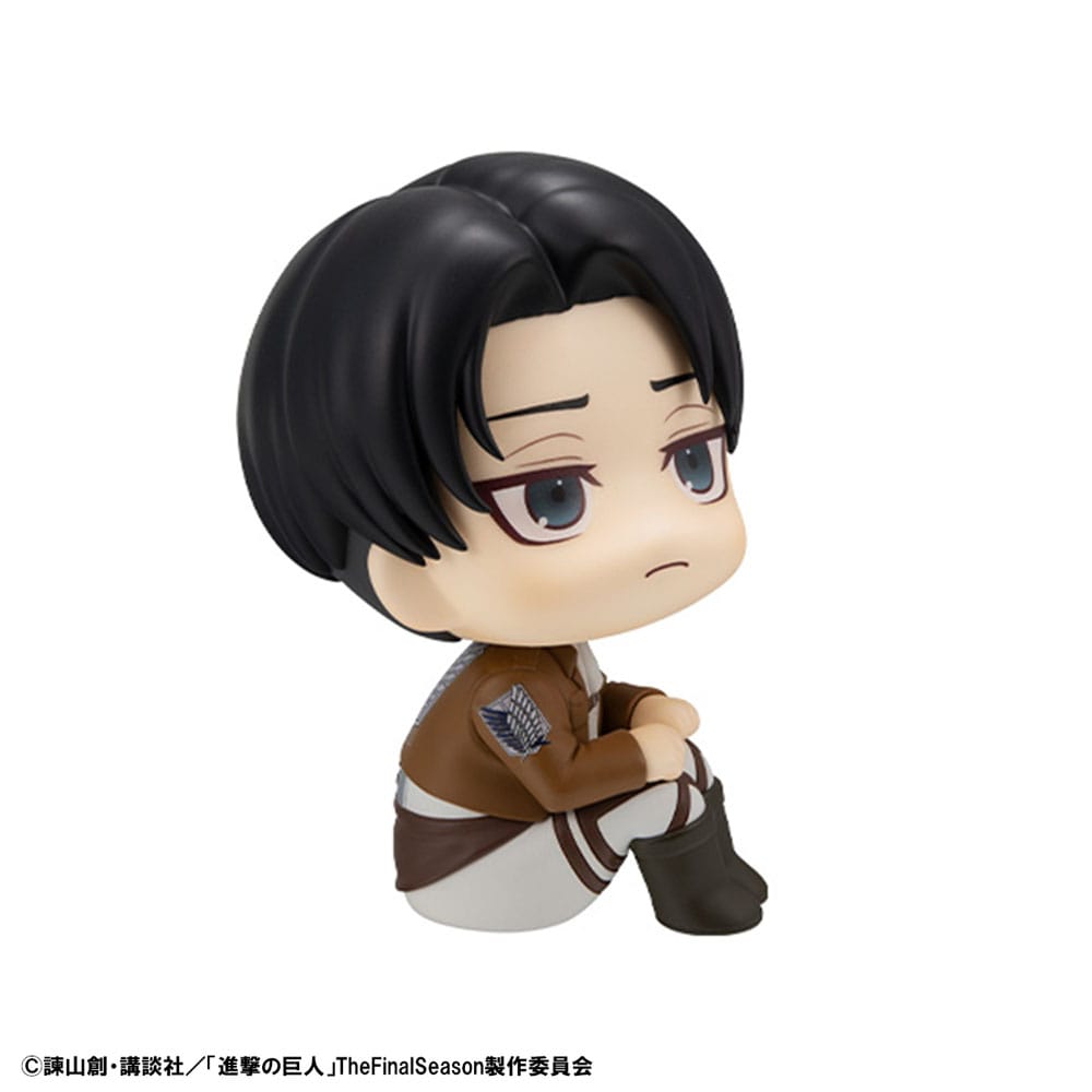 Attack on Titan Look Up PVC Statue Levi 11 cm Minifiguren Yokina