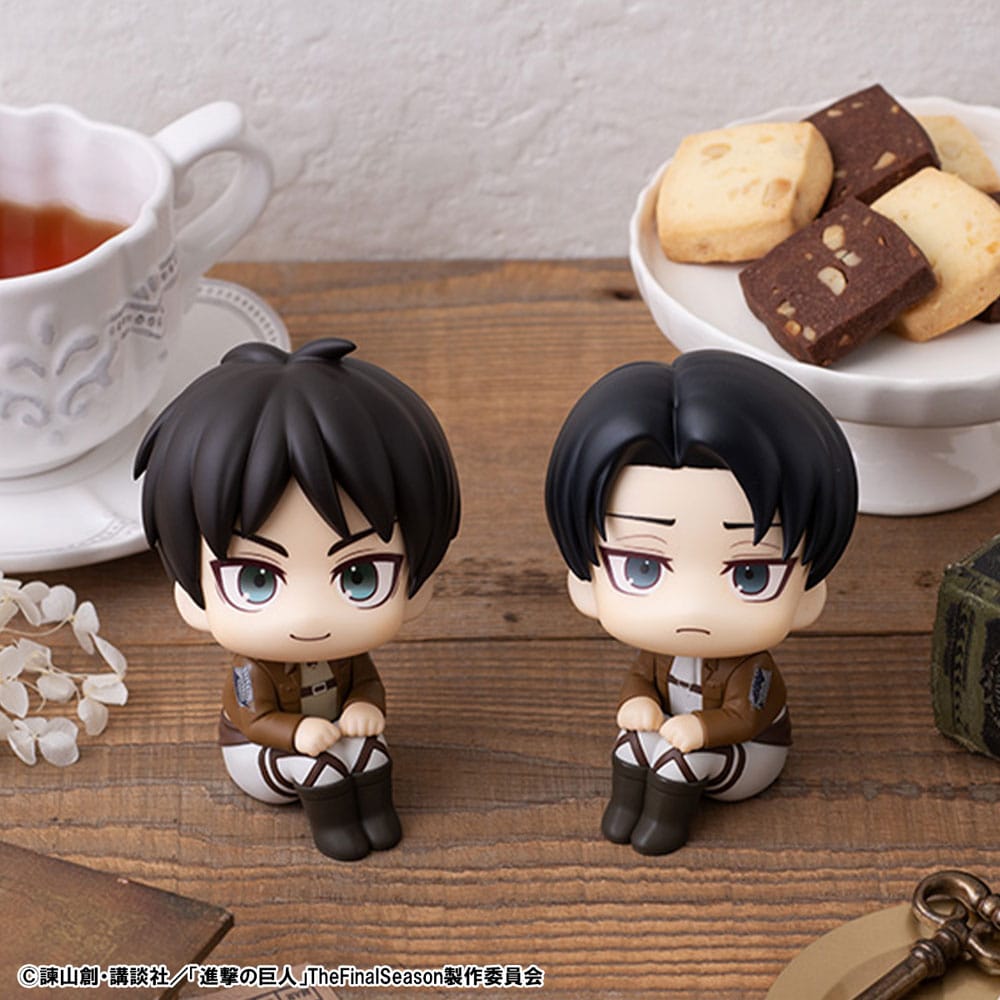Attack on Titan Look Up PVC Statue Eren Jaeger & Levi Set (with gift) 11 cm Minifiguren Yokina