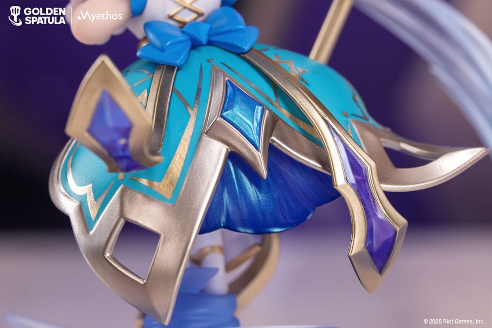 Golden Spatula PVC Statue Prestige Perfume Gem Chibi Janna Figure 17 cm Prizefiguren Yokina