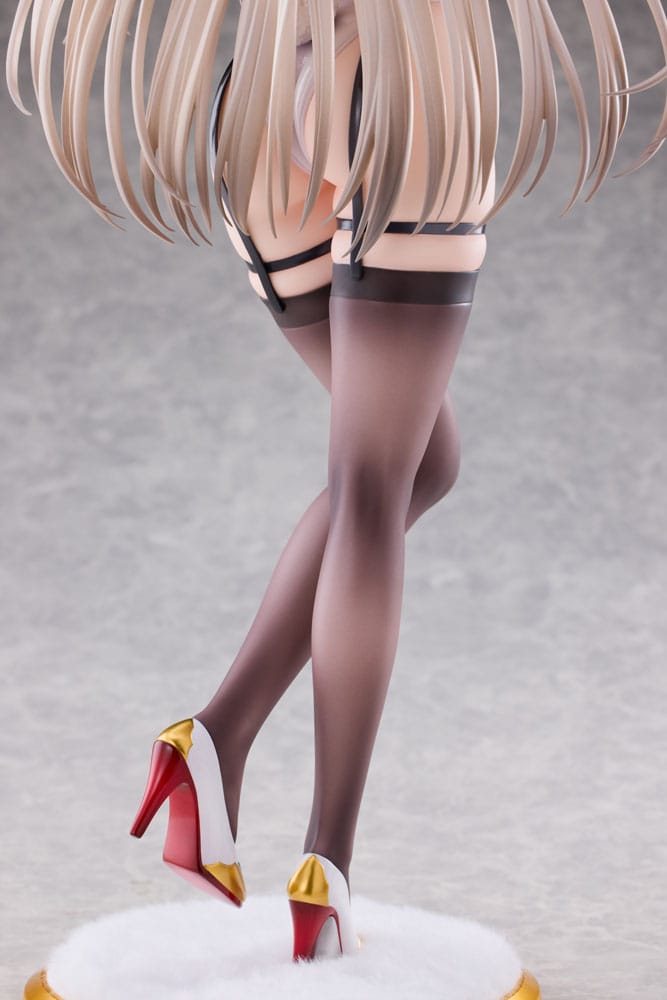 Original Character PVC Statue 1/4 White Bunny Onee-san Illustrated by sakiyamama 43 cm Hentai Yokina