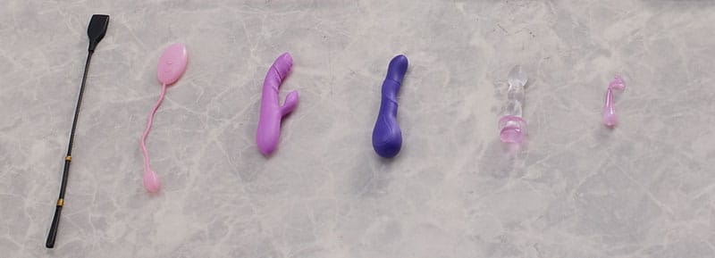 Original Character PVC Statue 1/6 Succubus Homestay Shiori Sakuma Christmas Costume Special Ver. Bonus Limited Edition 27 cm