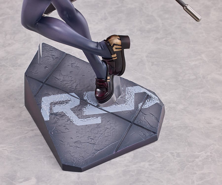Colors PVC Statue 1/7 Red 27 cm Scalefiguren Yokina