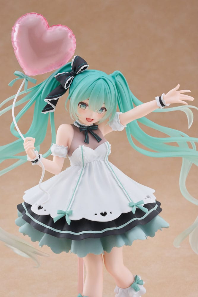 Hatsune Miku AMP+ PVC Statue Hatsune Miku Birthday 2025 Party Ver. 21 cm Prizefiguren Yokina