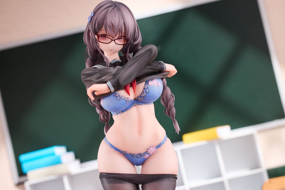 Original Character PVC Statue 1/6 Gap Glasses Girl Who Doesn't Want To Take Physical Education Class 28 cm Scalefiguren Yokina
