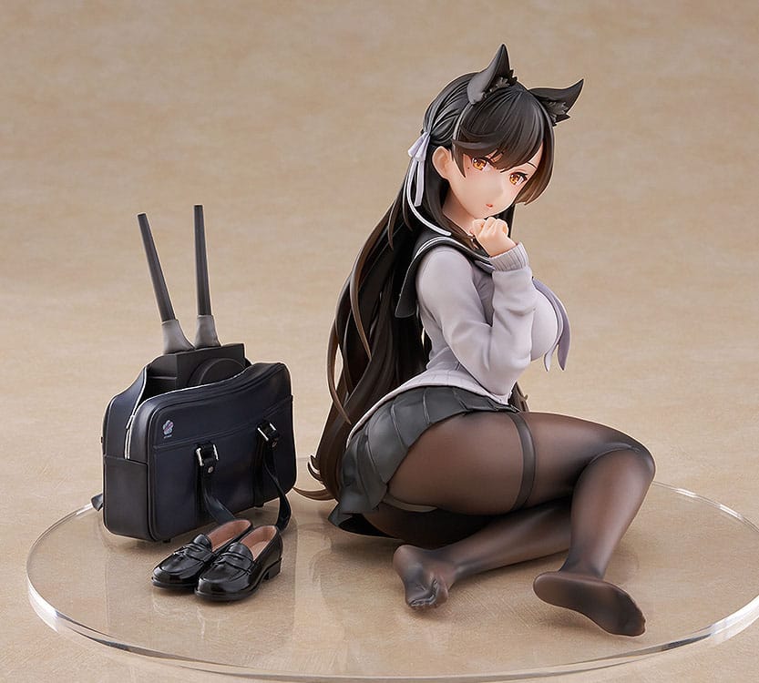 Azur Lane PVC Statue 1/7 Atago (School Traumerei) 13 cm Scalefiguren Yokina